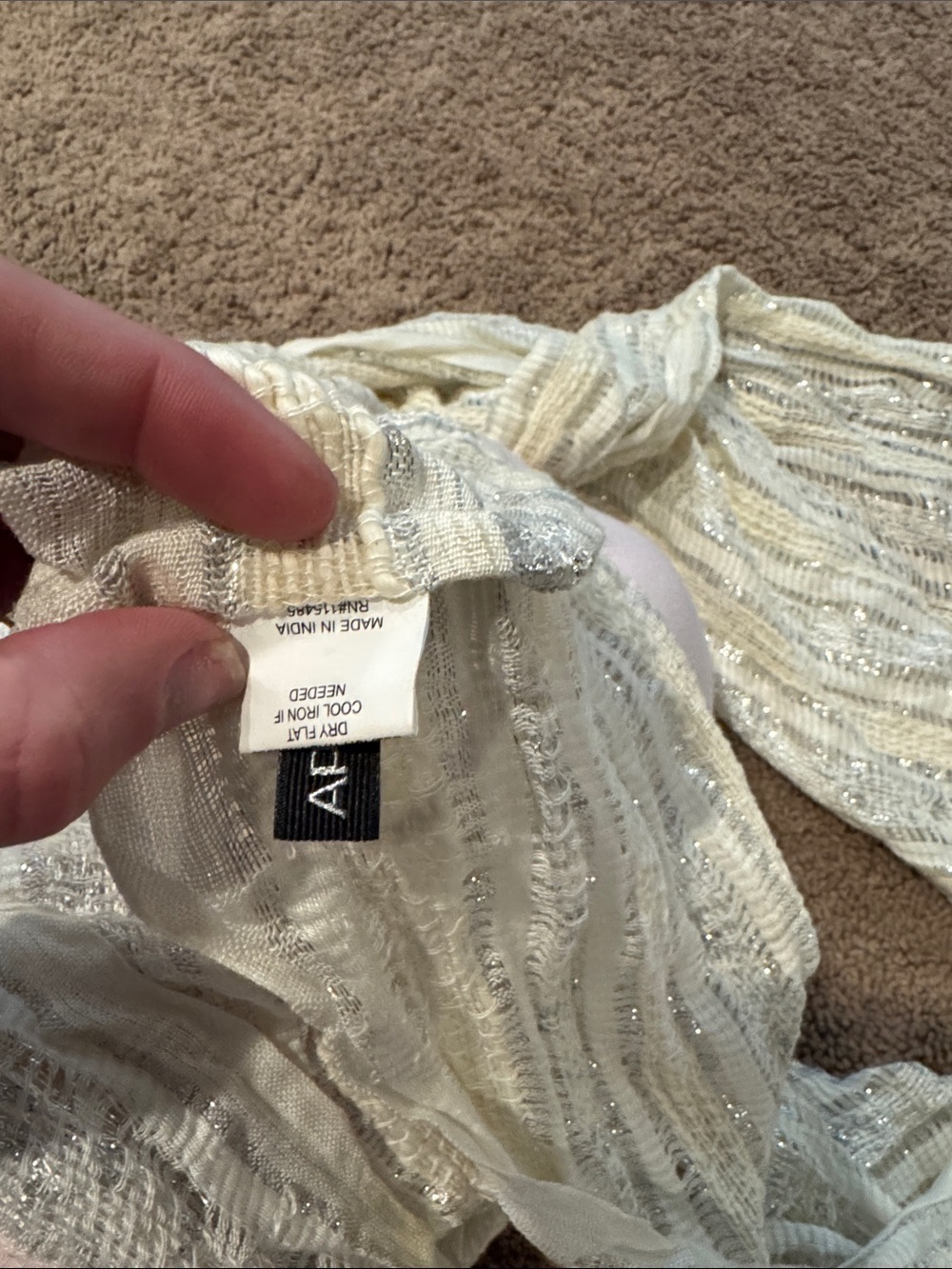 Apt. 9 Ivory infinity scarf with Silver Metallic Stripes Spring Fall lightweight - Picture 5 of 9